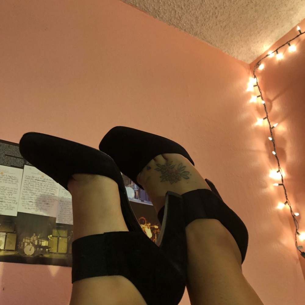 Black Parada Heels